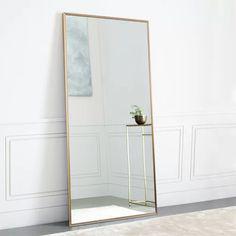 آینه قدی دیواری (m2496)