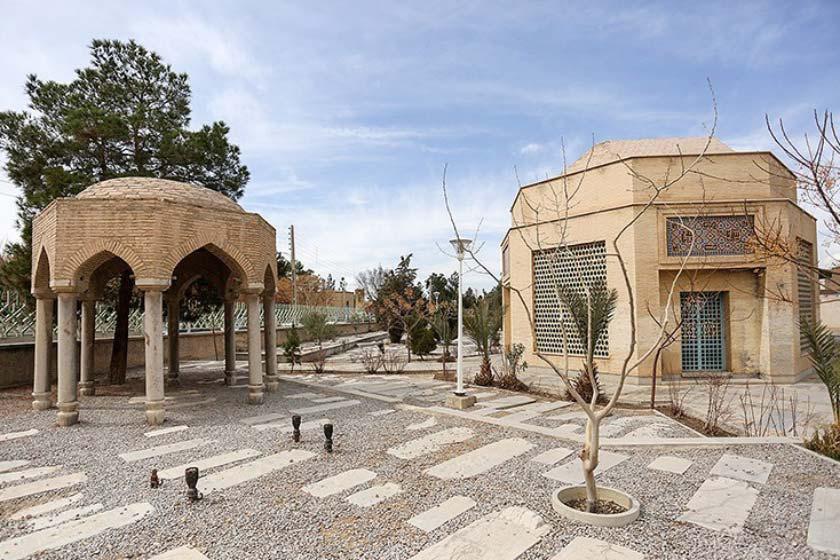قبرستان تخت فولاد - اصفهان (m85513)|ایده ها