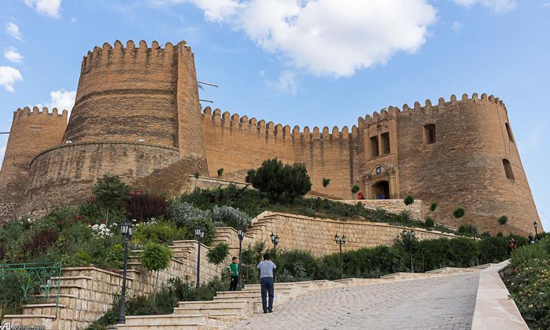 قلعه فلک الافلاک - خرم آباد (m86776)|ایده ها