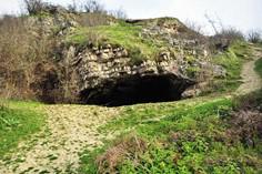 غار باستانی هوتو کمربند - بهشهر (m86684)
