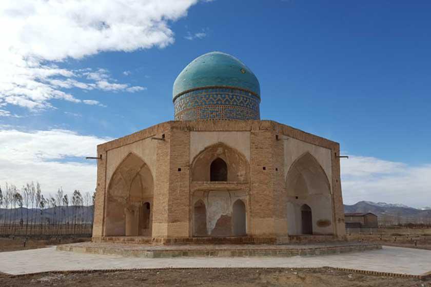 آرامگاه ملا حسن کاشی - سلطانیه (m90797)|ایده ها