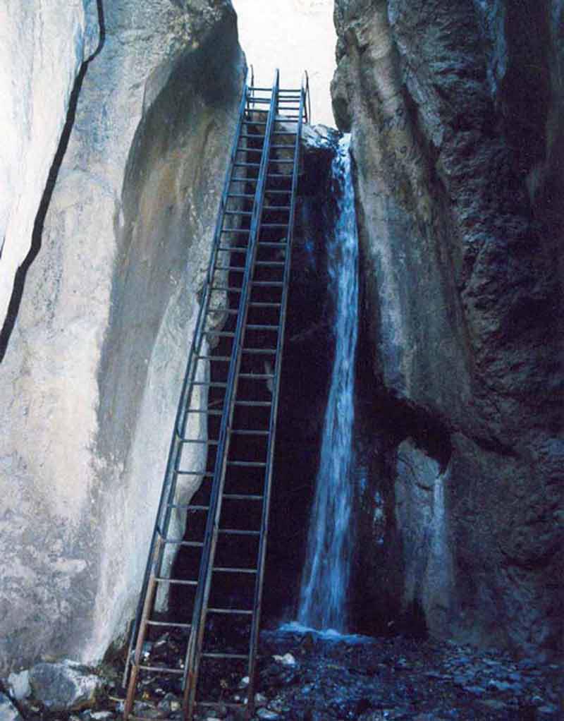 آبشار قره سو - کلات نادری (m93726)|ایده ها