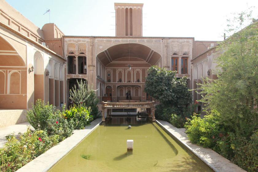 موزه سکه و مردم شناسی حیدرزاده  - یزد (m88875)|ایده ها
