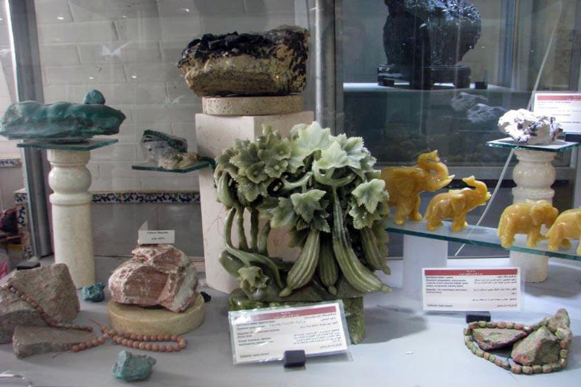 موزه سنگ و گوهر دریای نور - شیراز (m92472)|ایده ها