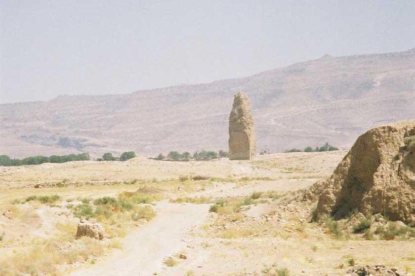 چشم‌انداز باستان‌شناسی ساسانی منطقه فارس - فيروزآباد (m89993)|ایده ها