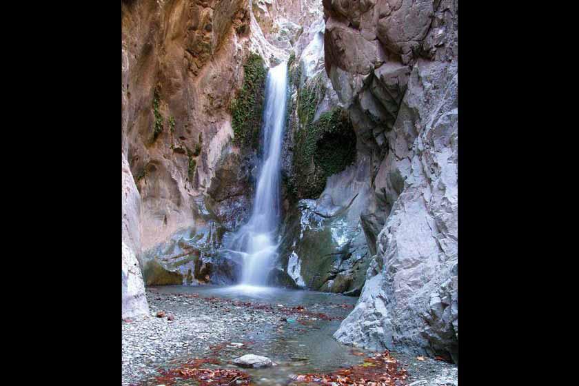 آبشار دره گلم دخترکش - جیرفت (m91364)|ایده ها