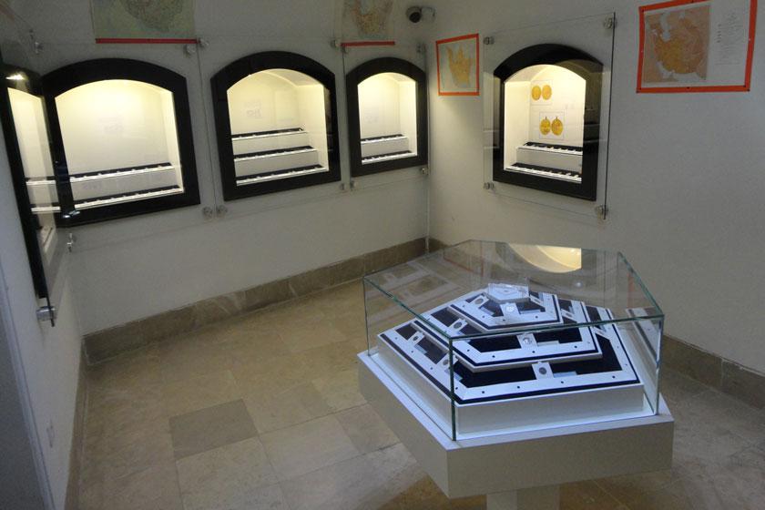موزه مهر و سکه کومش - سمنان (m87988)|ایده ها