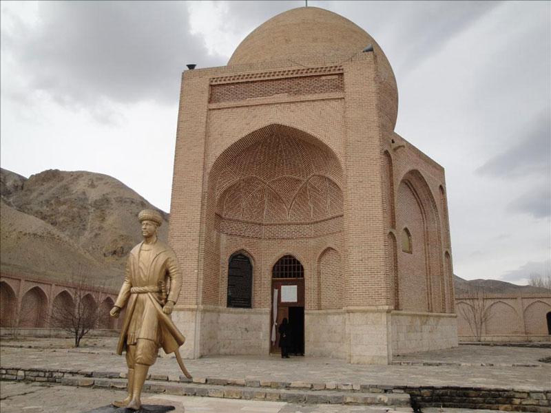 مقبره شیخ صدر الدین - سیه چشمه (m92095)|ایده ها