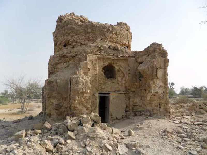 قبرستان روستای تم سنیتی - قشم (m88930)|ایده ها