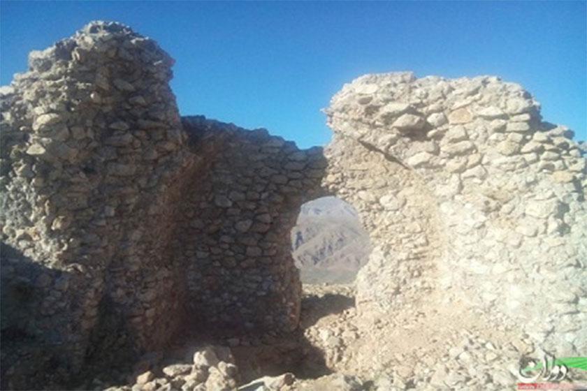 قلعه کوهزاد (وزنیار) - كوهدشت (m91601)|ایده ها