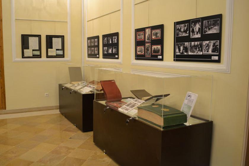 موزه آلبوم‌ های سلطنتی و اسناد سعدآباد - تهران (m89576)|ایده ها
