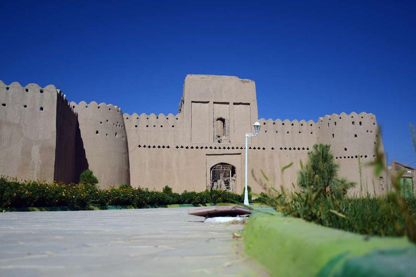 قلعه حیدر آباد - خاش (m91798)|ایده ها