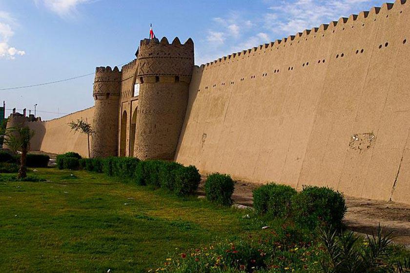قلعه ناصری ایرانشهر - ایرانشهر (m92162)|ایده ها
