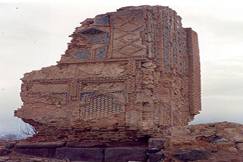 طاق و قلعه هلاکو - مرند (m92479)|ایده ها