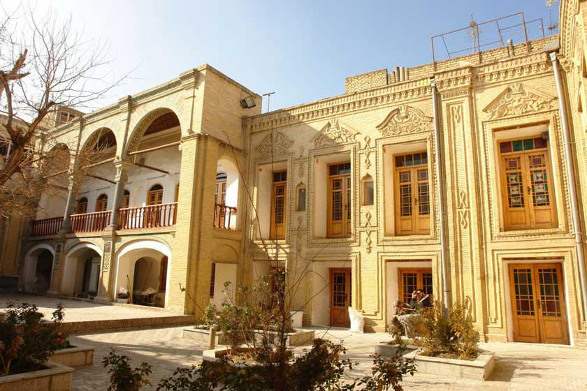 خانه حسن پور اراک - اراک (m90436)|ایده ها
