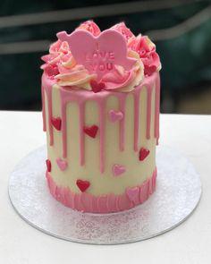 مدل کیک روز ولنتاین (m133501)