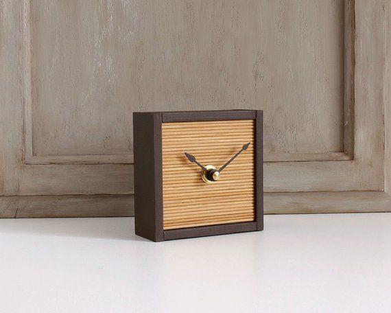 ساعت رومیزی چوبی مدرن و دکوری (m166131)|ایده ها