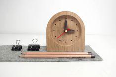 ساعت رومیزی چوبی مدرن و دکوری (m196579)