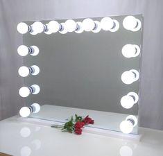 آینه آرایشی چراغدار (m237709)