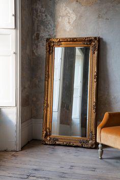 آینه دیواری چوبی (m268016)