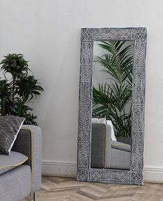 آینه دیواری با قاب چوبی (m287228)
