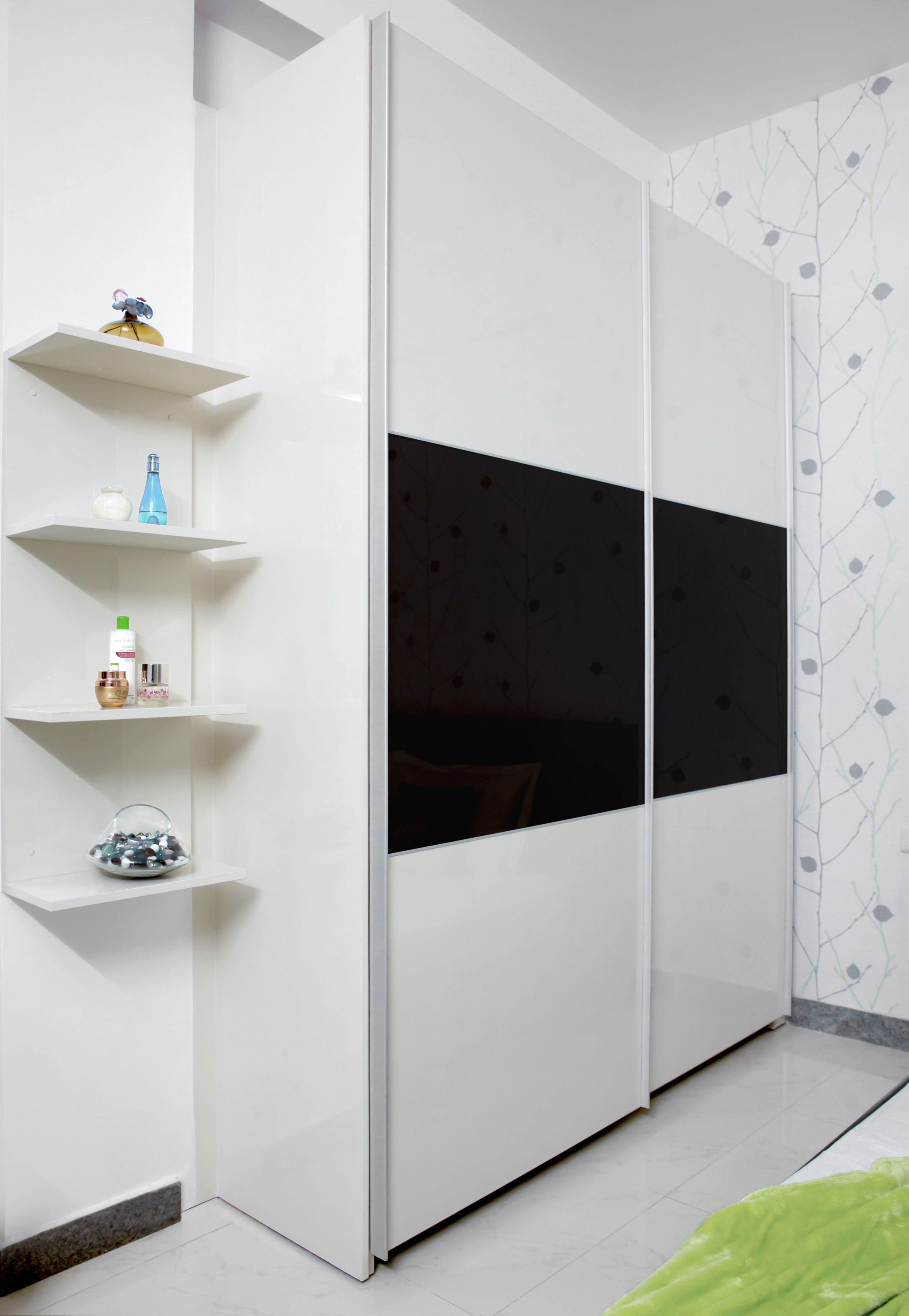 کمد دیواری سفید مشکی با در کشویی|ایده ها