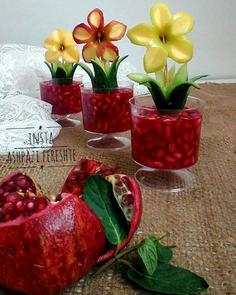 مدل ژله ی شب یلدا انار فنجانی با میوه آرایی سیب و خیار