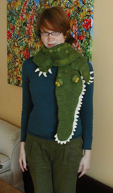 مدل شال گردن فانتزی سر و بدن تمساح|لیدی