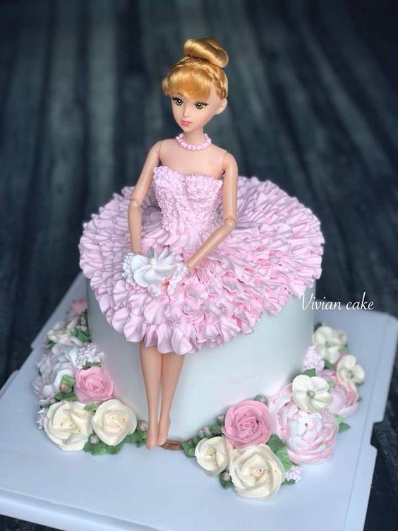 کیک تولد دخترانه شیک و لاکچری خامه دامن دخترک|لیدی