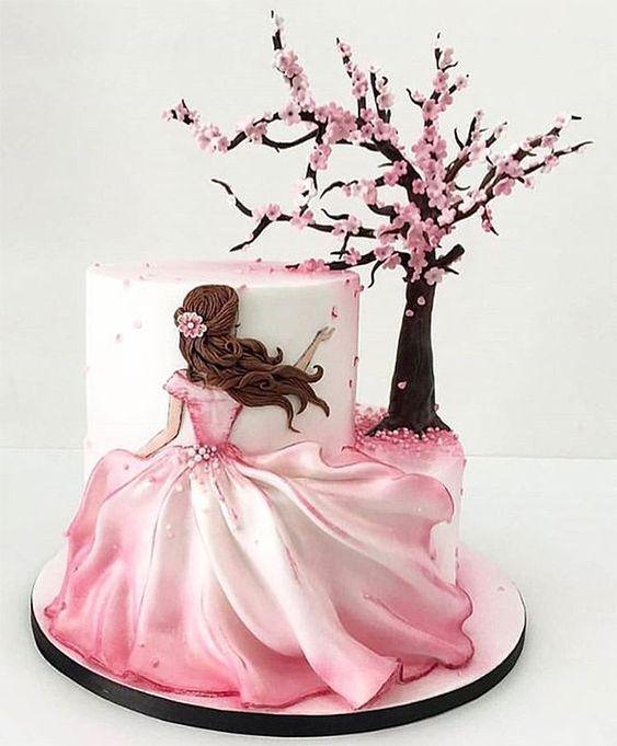 کیک تولد دخترانه شیک و لاکچری ترکیب فوندانت و خامه شکوفه و درخت|لیدی