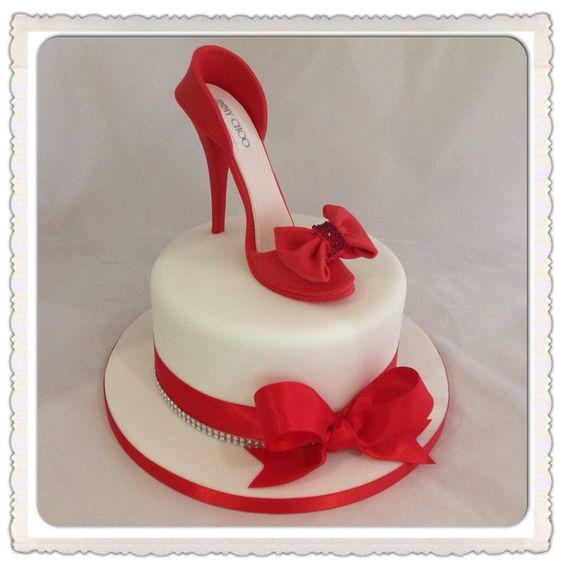 کیک تولد دخترانه شیک و لاکچری کیک فوندانت کفش پاشنه بلند|لیدی