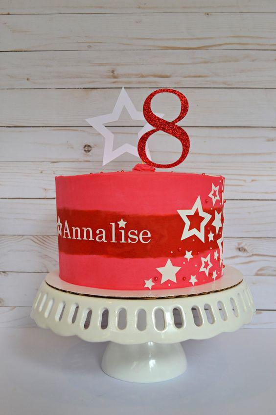 کیک تولد دخترانه قرمز مناسب 8 سالگی|لیدی