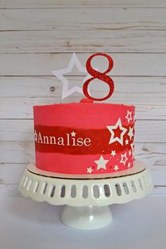 کیک تولد دخترانه قرمز مناسب 8 سالگی