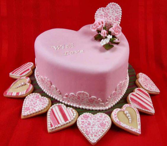 کیک تولد دخترانه قلب تک رنگ صورتی|لیدی