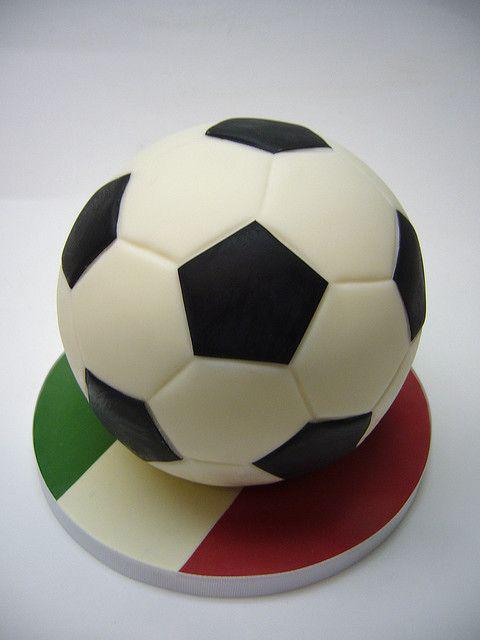 کیک تولد دخترانه اسپرت توپ فوتبال|لیدی