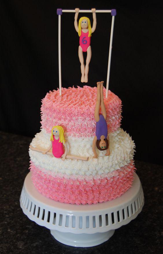 کیک تولد دخترانه اسپرت چند طبقه ی خامه ای|لیدی
