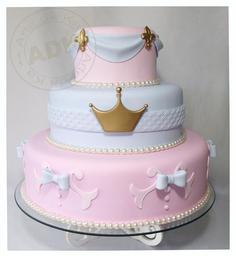 کیک تولد دخترانه تم تاج