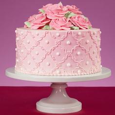 کیک تولد دخترانه صورتی با گل فوندانت