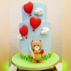 کیک تولد دخترانه فانتزی خرس و قلب