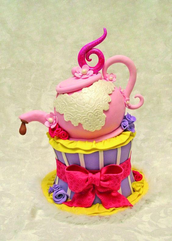 کیک تولد دخترانه فانتزی قوری|لیدی