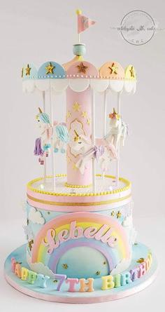 کیک تولد دخترانه تک شاخ اسب چوبی چرخ و فلکی