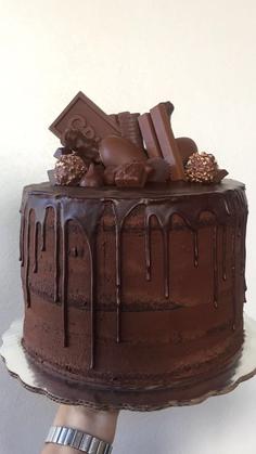 کیک تولد دخترانه شکلاتی خیلی خوشمزه