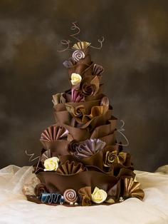 کیک تولد دخترانه شکلاتی چند طبقه فانتزی شیک