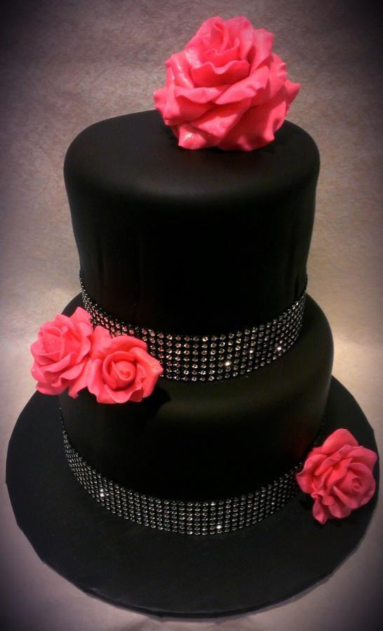 کیک تولد دخترانه فانتزی با تزئین گل و نگین|لیدی
