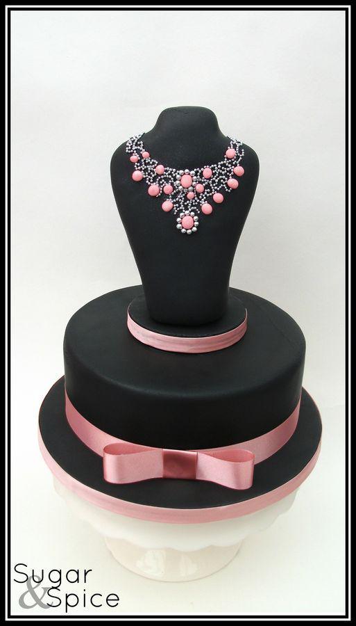 کیک تولد دخترانه مشکی با روبان و جواهرات صورتی|لیدی