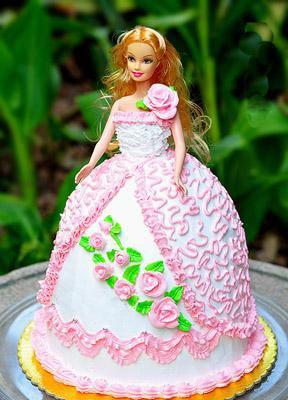 کیک تولد دخترانه عروسکی دامن با خامه|لیدی