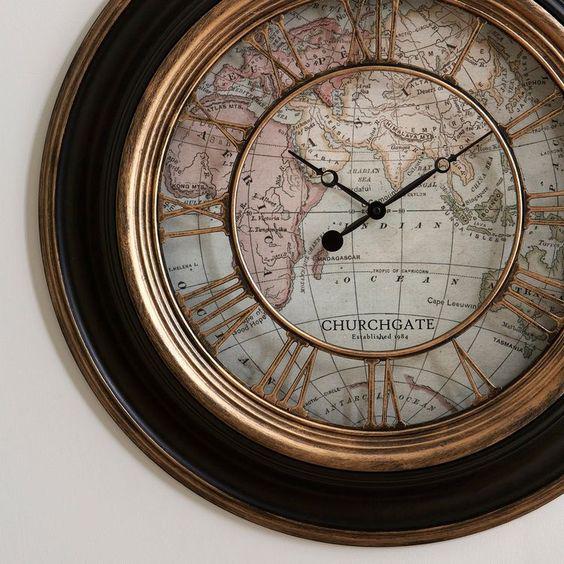 ساعت دیواری قدیمی طرح نقشه جهان|ایده ها