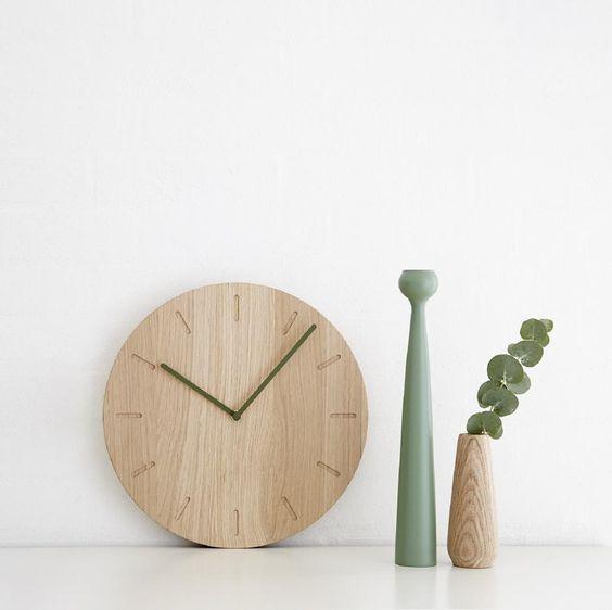 ساعت دیواری گرد چوبی ساده|ایده ها