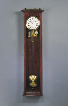 ساعت دیواری پاندول دار کلاسیک چوبی