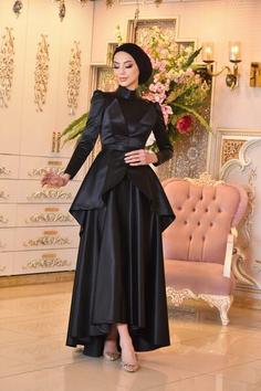 لباس مجلسی ساتن زنانه یقه بلند چین دار مشکی برند MAHİDEVRAN